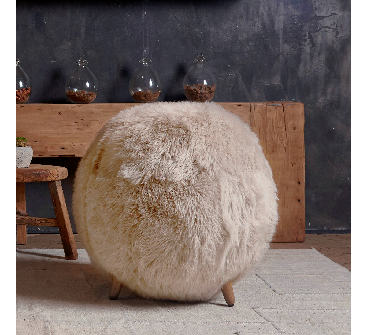 Пуф PASTEKH YETI Beige Andrew Martin, стоимость 201 400 руб.  Фотография 2